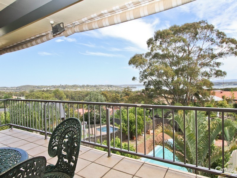 4 Clearbrook Close, Eleebana NSW 2282