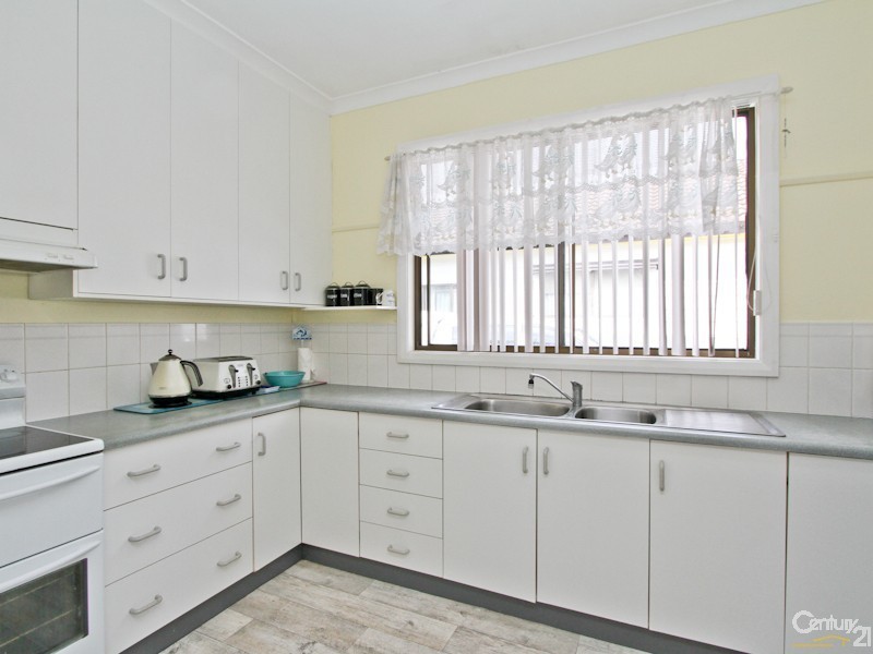 25 Patrick Street, Belmont North NSW 2280