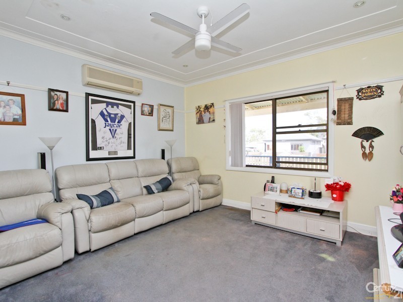25 Patrick Street, Belmont North NSW 2280