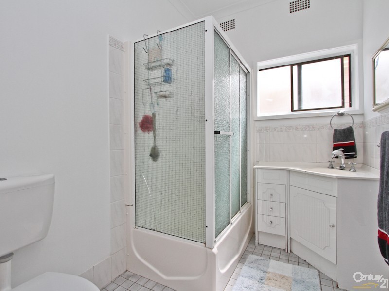 25 Patrick Street, Belmont North NSW 2280