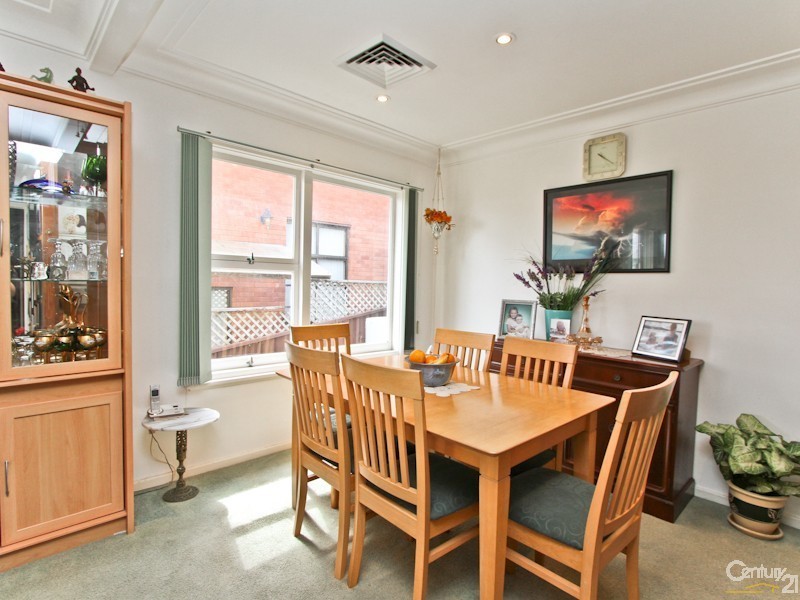 16 Victor Avenue, Valentine NSW 2280