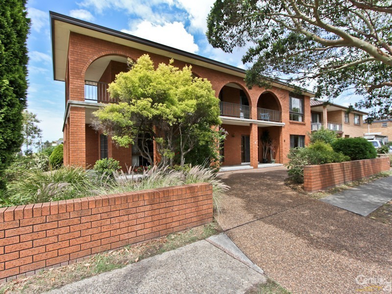 8 Smart Street, Charlestown NSW 2290