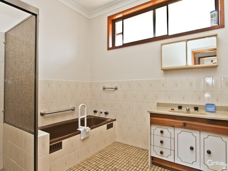 8 Smart Street, Charlestown NSW 2290