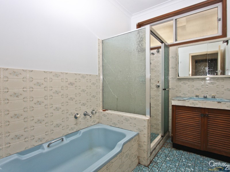 10 Albert Street, Valentine NSW 2280