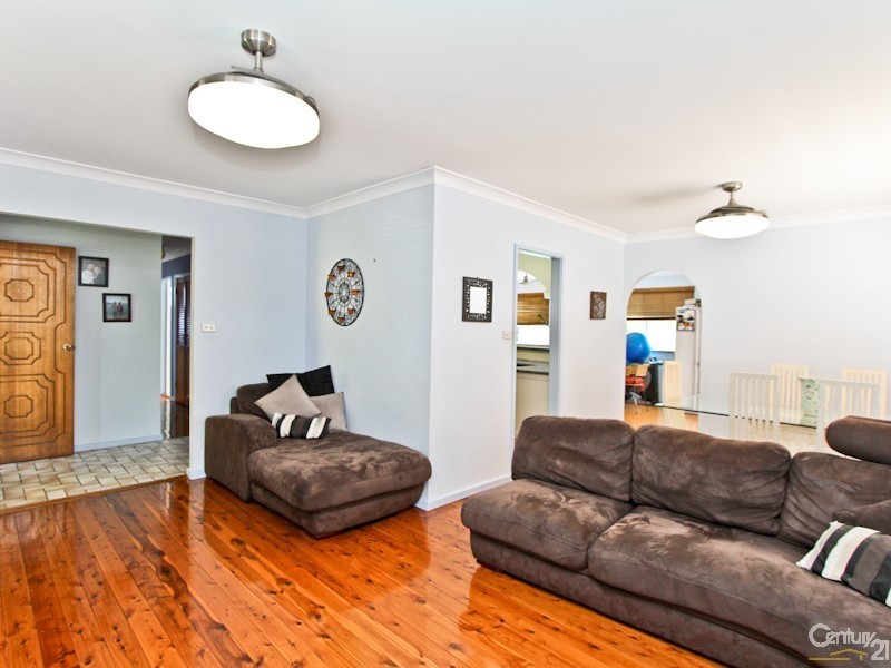 9 Rothbury Street, Maryland NSW 2287