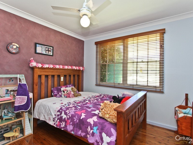 9 Rothbury Street, Maryland NSW 2287