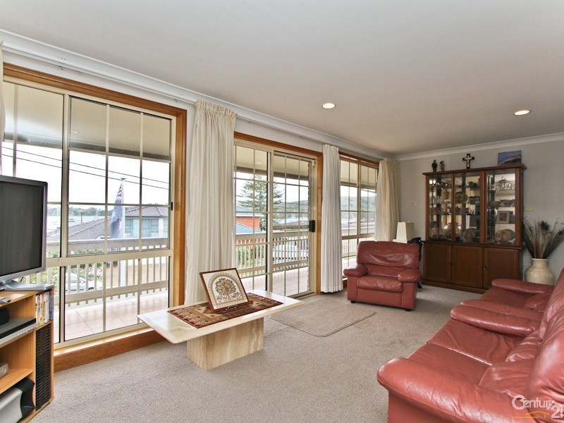 28 Valentine Crescent, Valentine NSW 2280