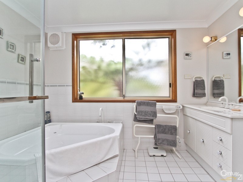 28 Valentine Crescent, Valentine NSW 2280
