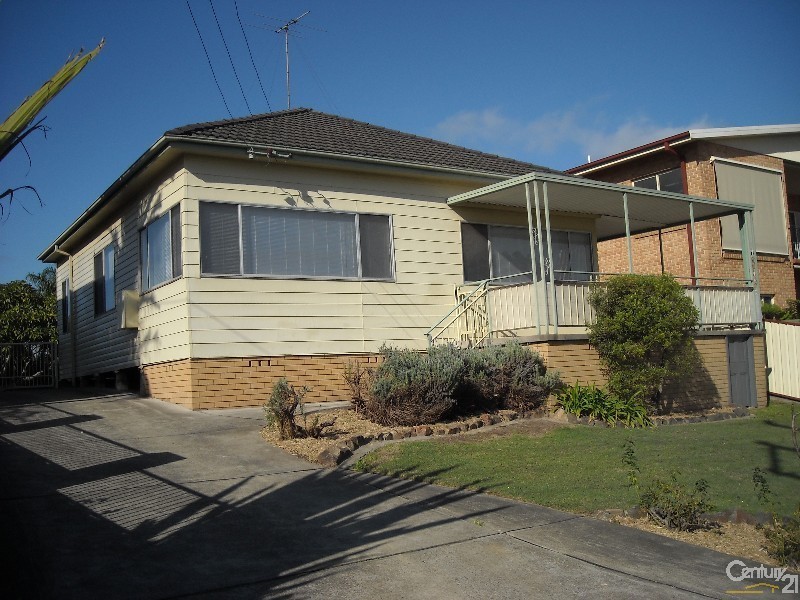 6 Eleebana Road, Eleebana NSW 2282