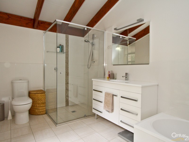 65 Andrew Road, Valentine NSW 2280