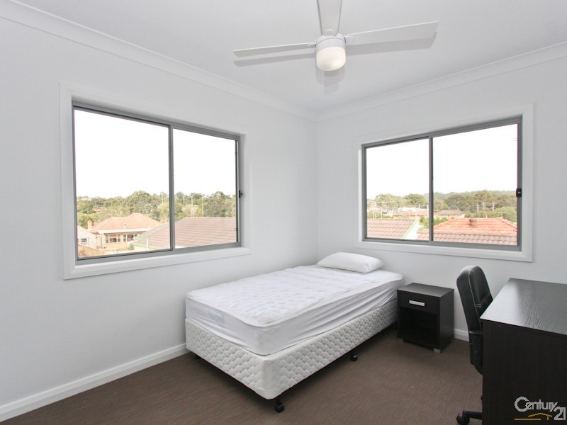 2/10 Steel Street, Jesmond NSW 2299