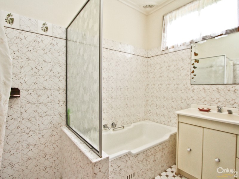 30 Albert Street, Valentine NSW 2280