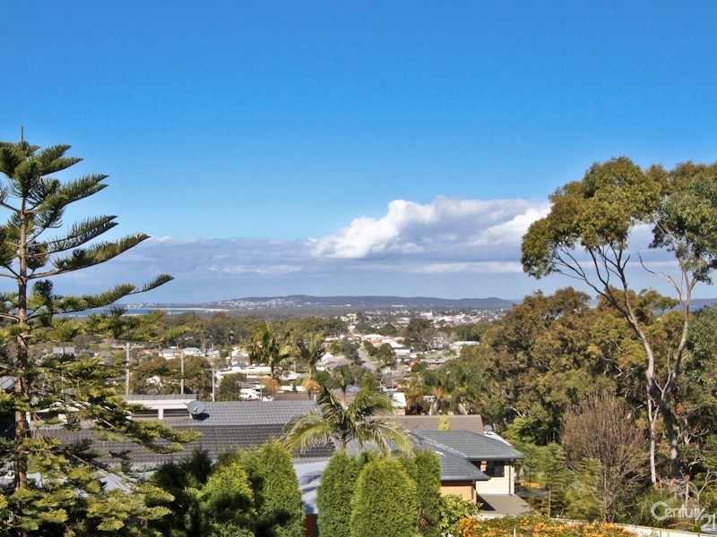 233 Pacific Highway, Belmont North NSW 2280