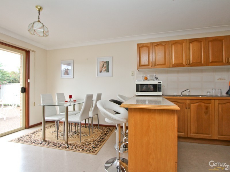 3/12 Monarch Crescent, Valentine NSW 2280