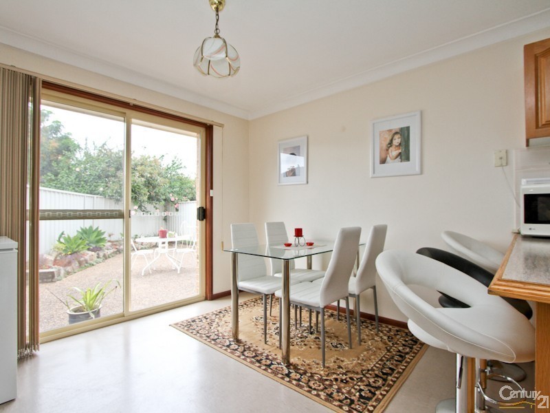 3/12 Monarch Crescent, Valentine NSW 2280