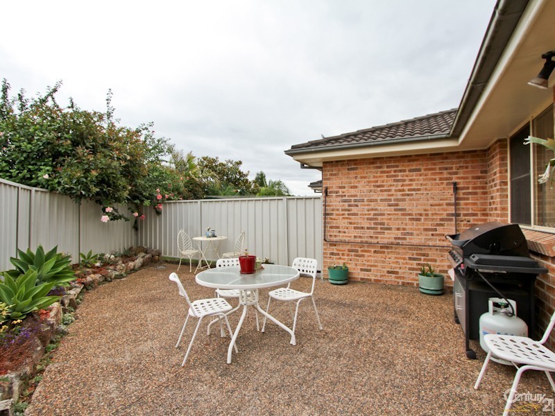 3/12 Monarch Crescent, Valentine NSW 2280