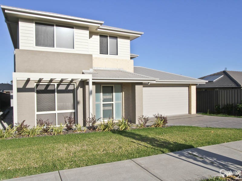 24 Makoro St, Fletcher NSW 2287
