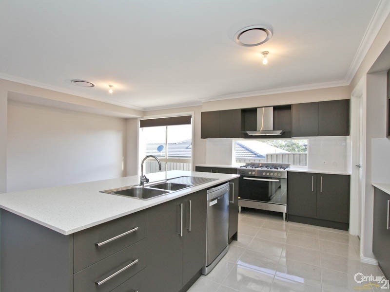 24 Makoro St, Fletcher NSW 2287