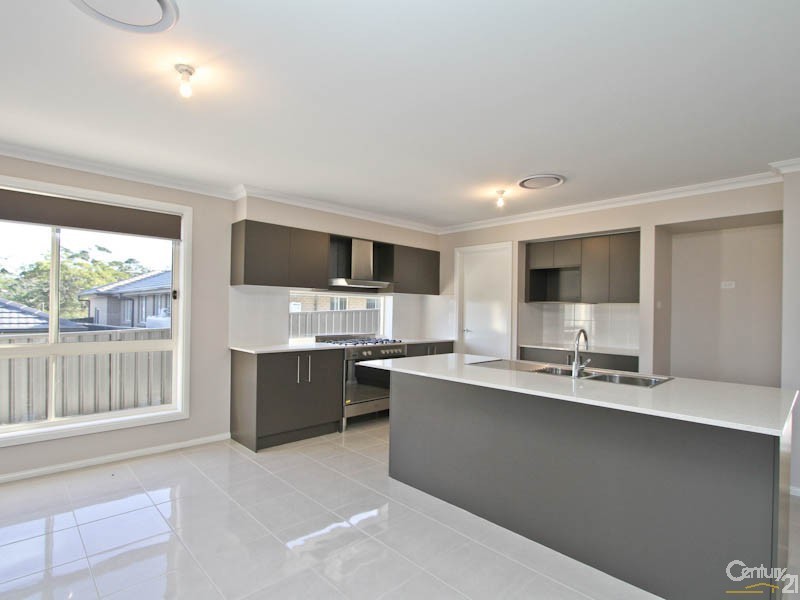 24 Makoro St, Fletcher NSW 2287
