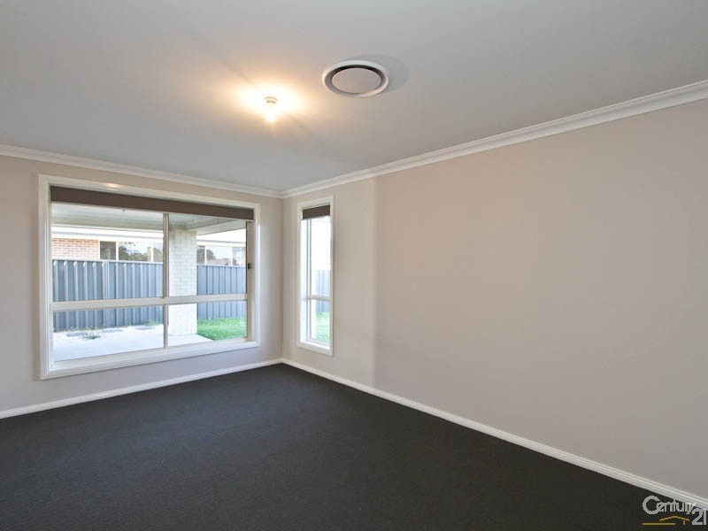 24 Makoro St, Fletcher NSW 2287