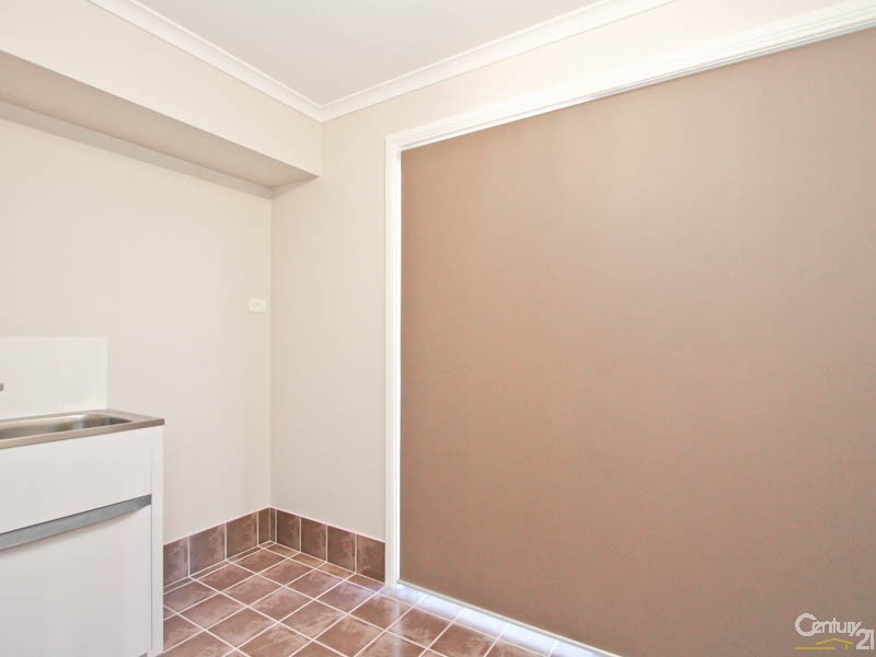 24 Makoro St, Fletcher NSW 2287