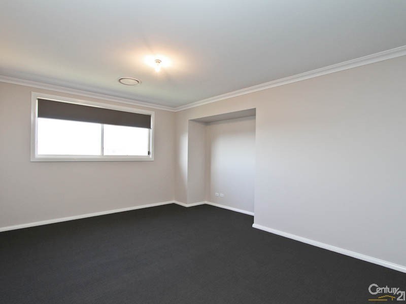 24 Makoro St, Fletcher NSW 2287