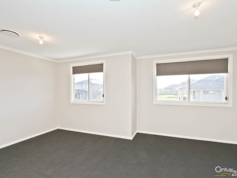 24 Makoro St, Fletcher NSW 2287