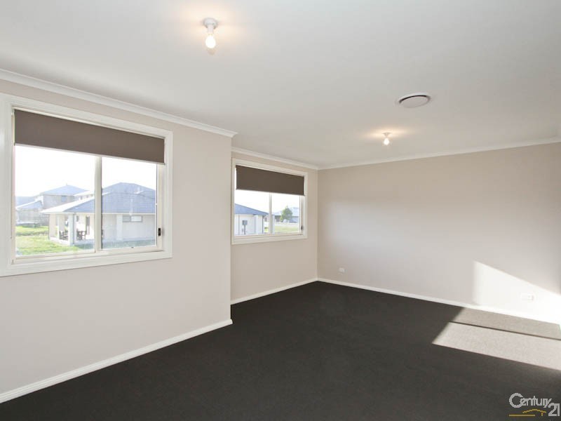 24 Makoro St, Fletcher NSW 2287