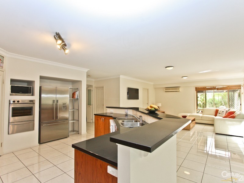 18  Darjamur Close, Tingira Heights NSW 2290