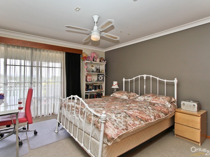 42 Haynes Avenue, Eleebana NSW 2282
