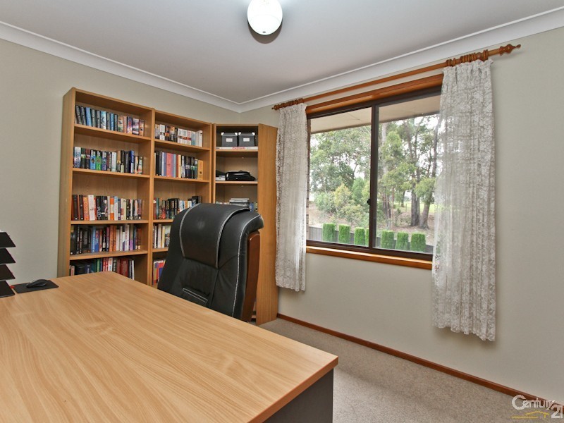 42 Haynes Avenue, Eleebana NSW 2282