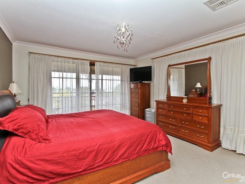 42 Haynes Avenue, Eleebana NSW 2282