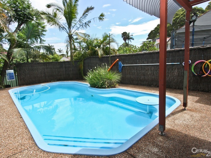 2 Michael Crescent, Valentine NSW 2280