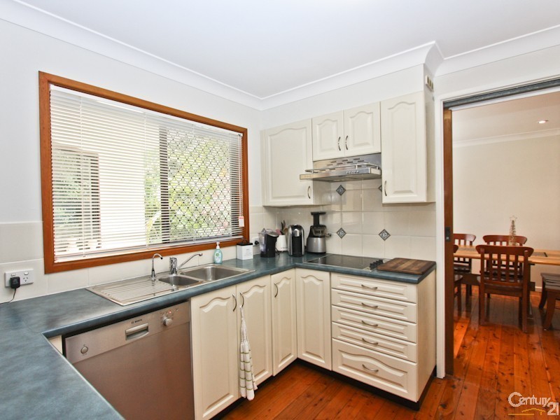 2 Michael Crescent, Valentine NSW 2280