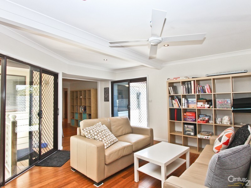 2 Michael Crescent, Valentine NSW 2280