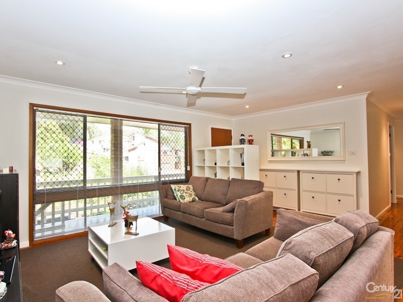 2 Michael Crescent, Valentine NSW 2280