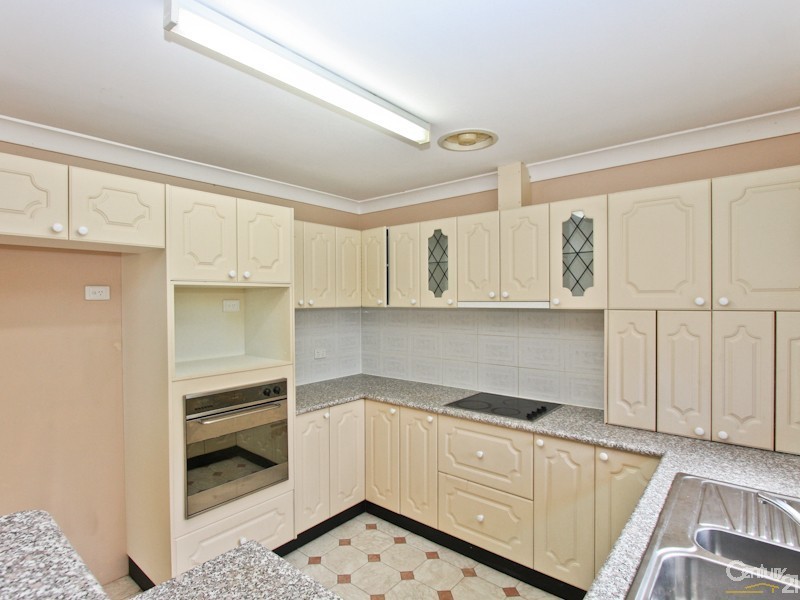 12 Seaview Close, Eleebana NSW 2282