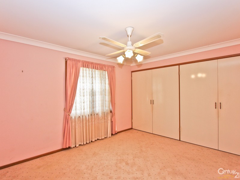 12 Seaview Close, Eleebana NSW 2282