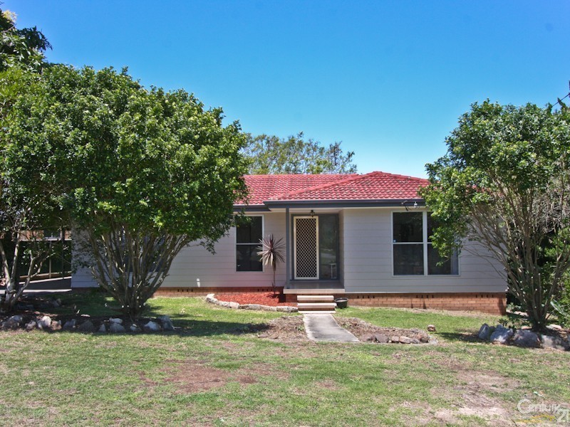 5 Calverton Cr, Belmont North NSW 2280