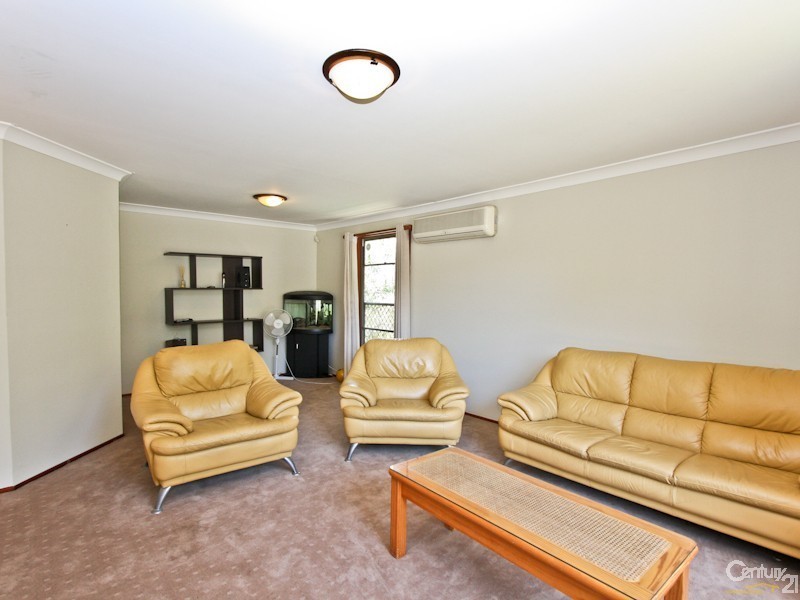 5 Calverton Cr, Belmont North NSW 2280