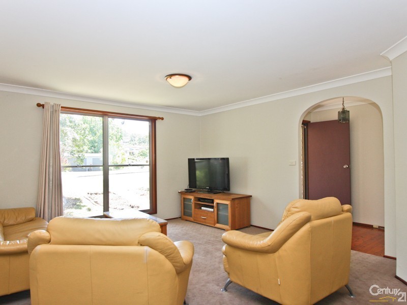 5 Calverton Cr, Belmont North NSW 2280