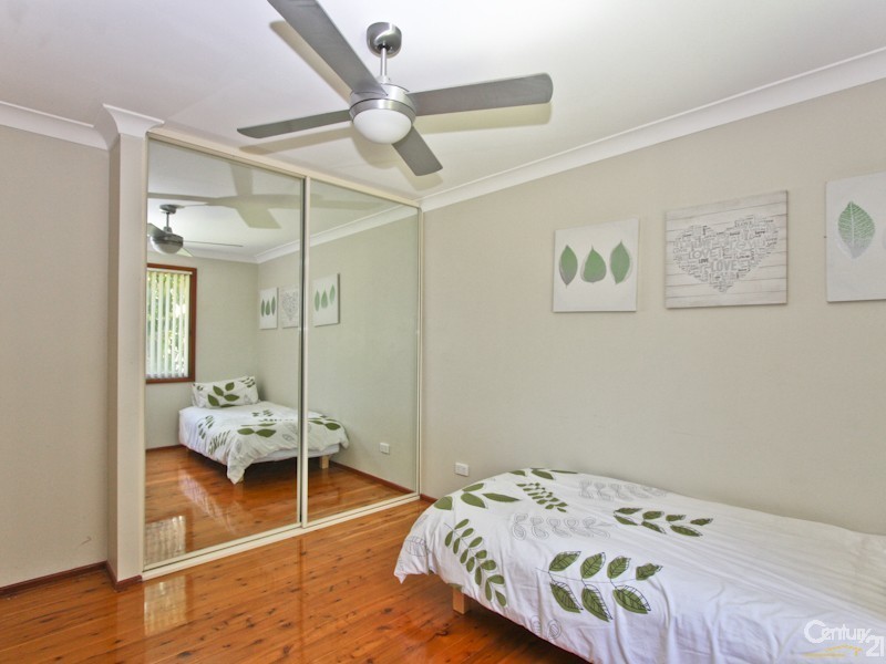5 Calverton Cr, Belmont North NSW 2280