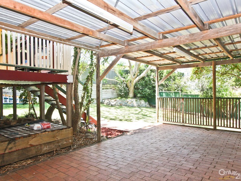 5 Calverton Cr, Belmont North NSW 2280