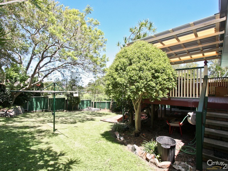 5 Calverton Cr, Belmont North NSW 2280