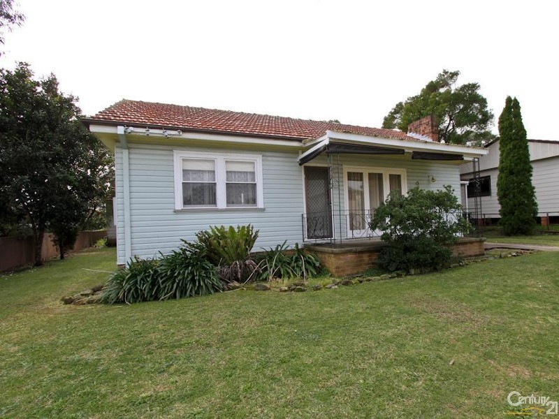 13 Arthur Street, Cardiff South NSW 2285
