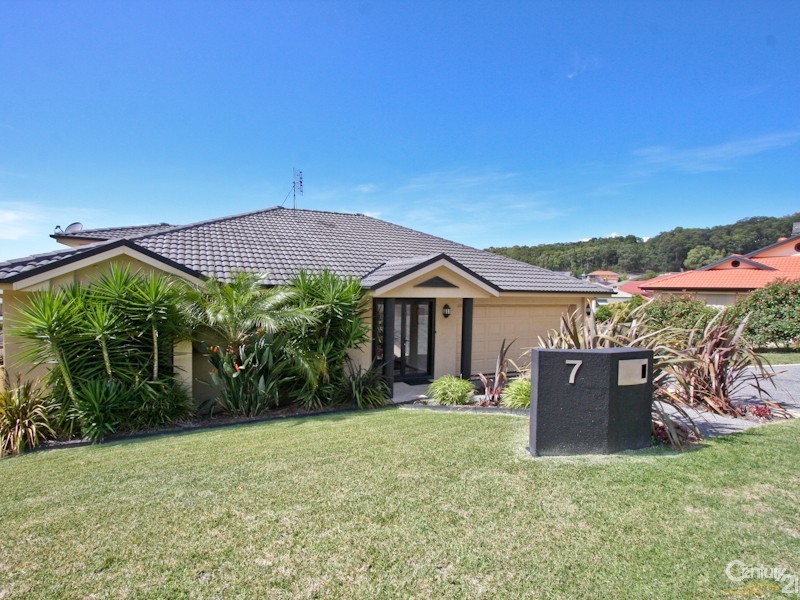 7 Jacky Close, Belmont NSW 2280