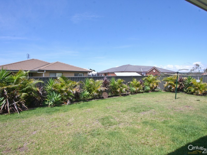 22 John Darling Avenue, Belmont North NSW 2280