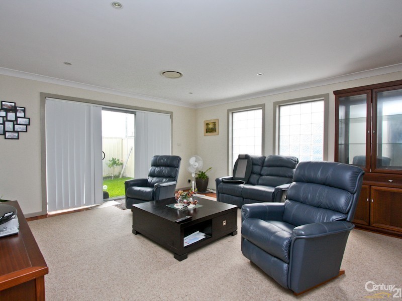 1/9 Yorston Street, Warners Bay NSW 2282