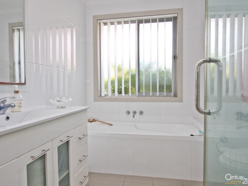 1/9 Yorston Street, Warners Bay NSW 2282