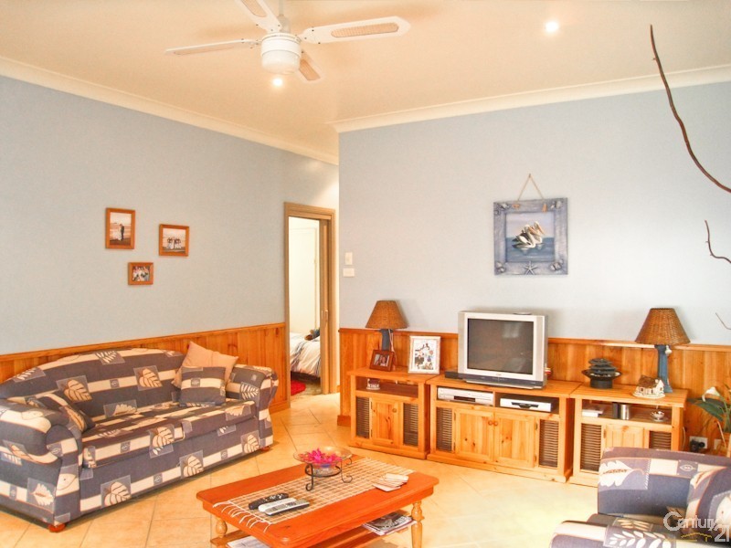 44  Albert Street, Belmont NSW 2280